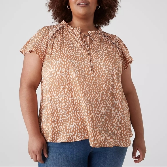 Lane Bryant Tops - Lane Bryant Silky Top Effortless Feminine Flutter Sleeves Soft Drape Size 20 NEW